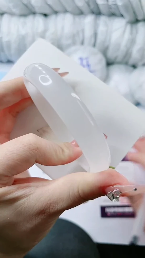 【闪购商品】石英质玉手镯未镶嵌多样性发货V112