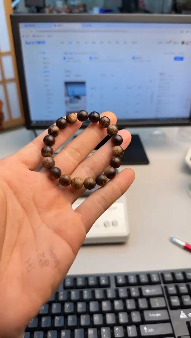 手串沉香尖峰岭黑油格留疤珠