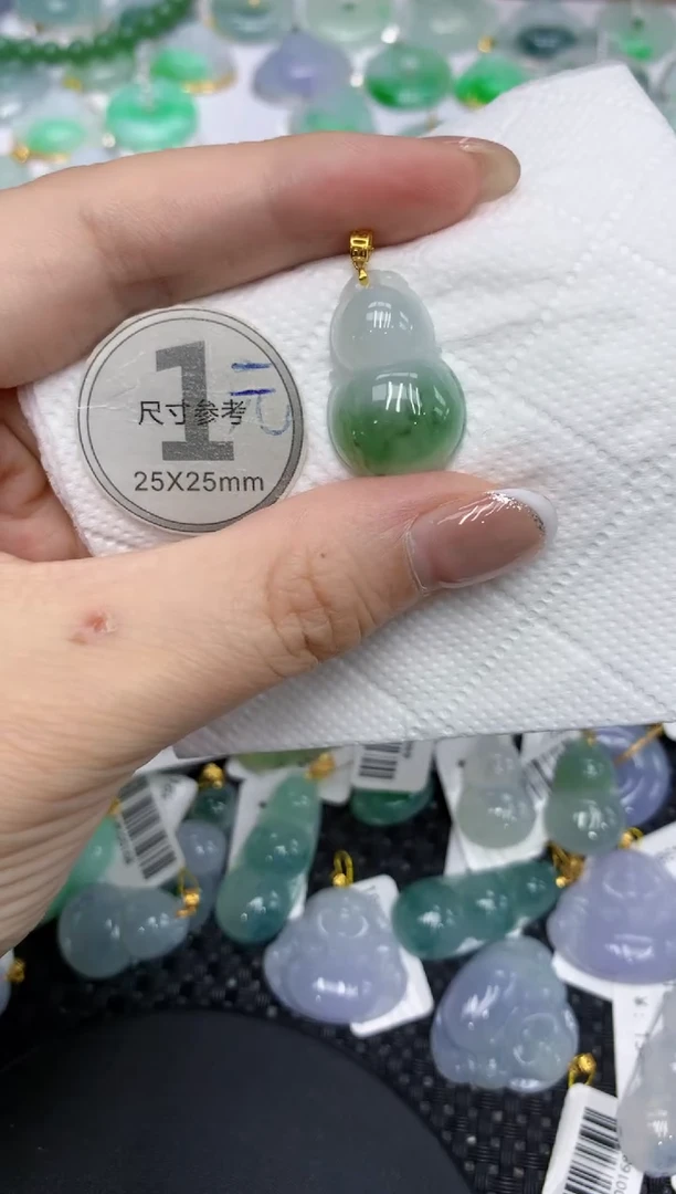 颈饰18K金镶嵌翡翠111111111