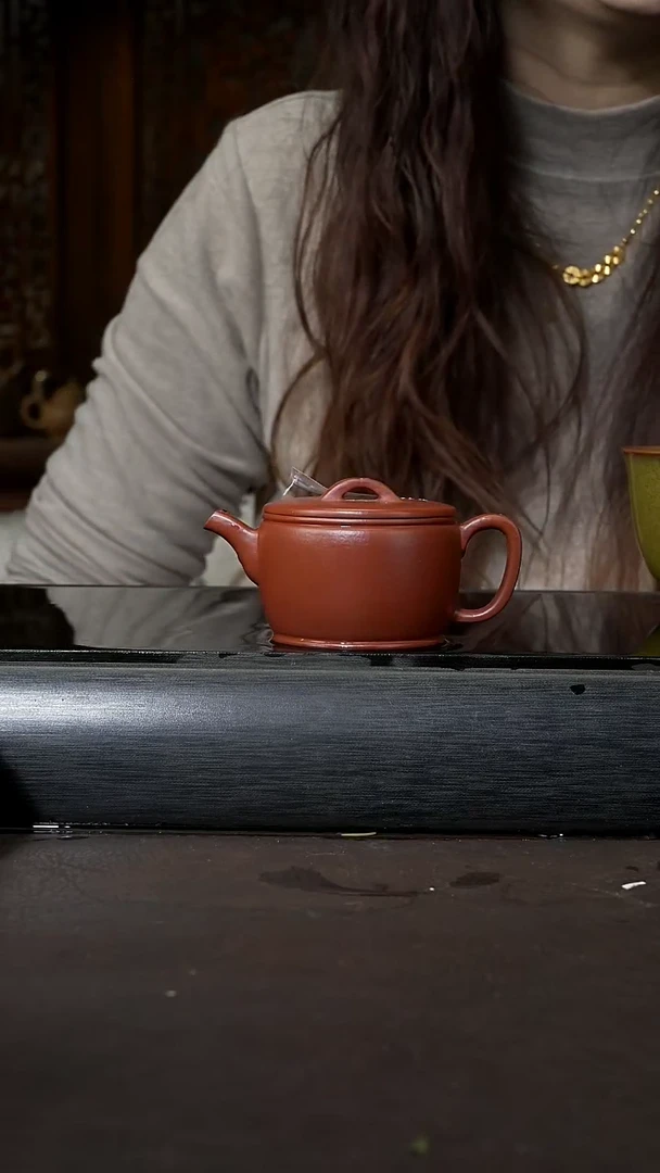 【闪购商品】紫砂茶壶汉瓦 朱泥 90cc 001