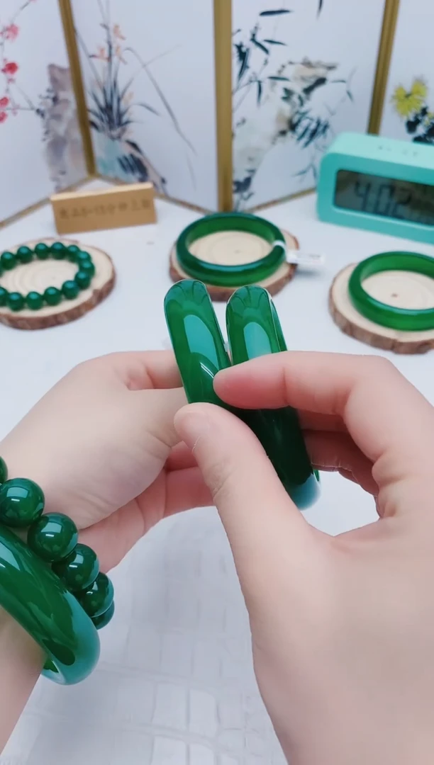 【闪购商品】玛瑙/玉髓手镯未镶嵌玛瑙手镯