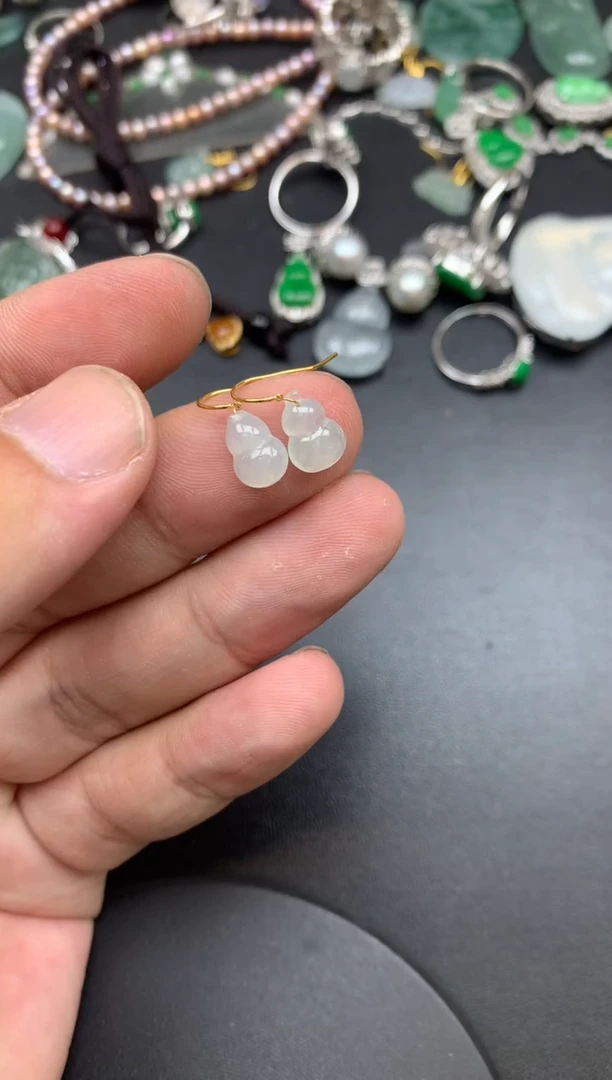 颈饰18K金镶嵌翡翠塑商品不退不换