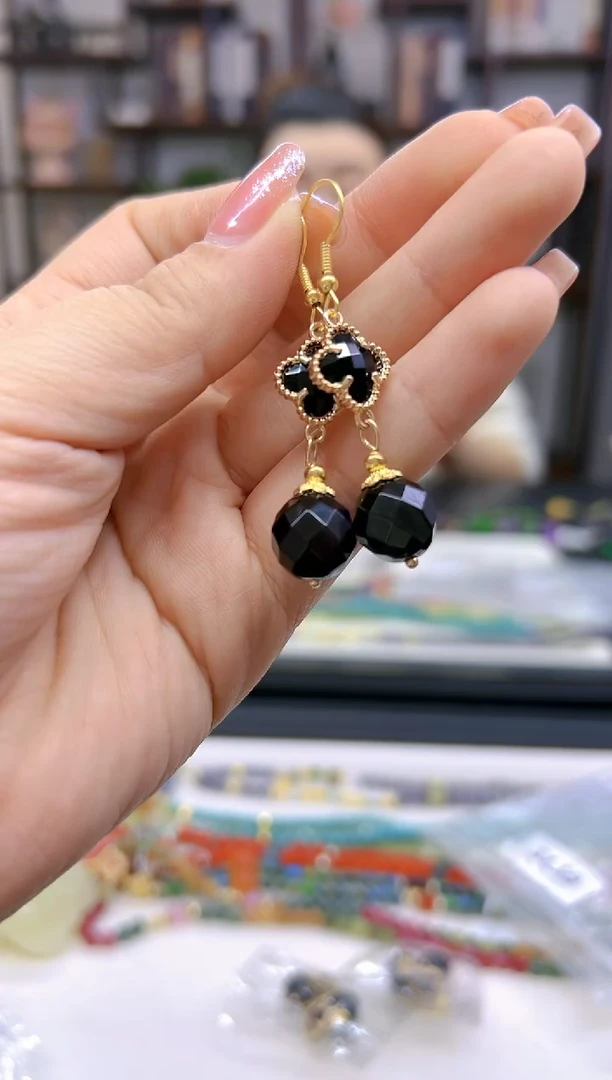 【闪购商品】黑曜岩耳饰14K金镶嵌E575