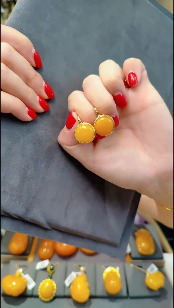 【闪购商品】蜜蜡耳饰银S925镀金镶嵌H201蜜蜡耳坠