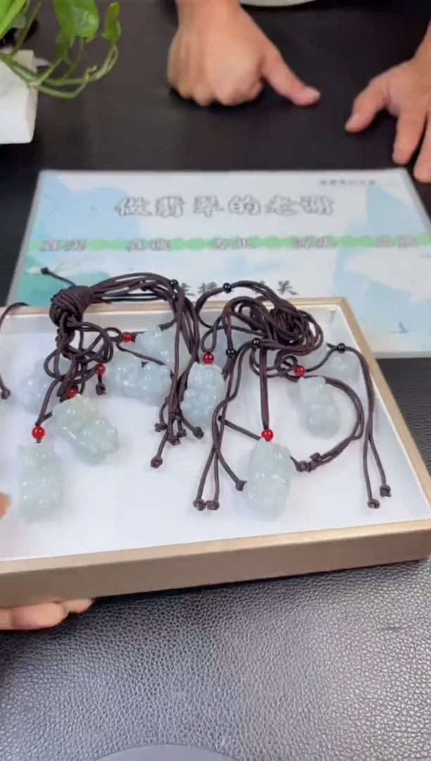 未镶嵌挂件翡翠多样性发一件R703083