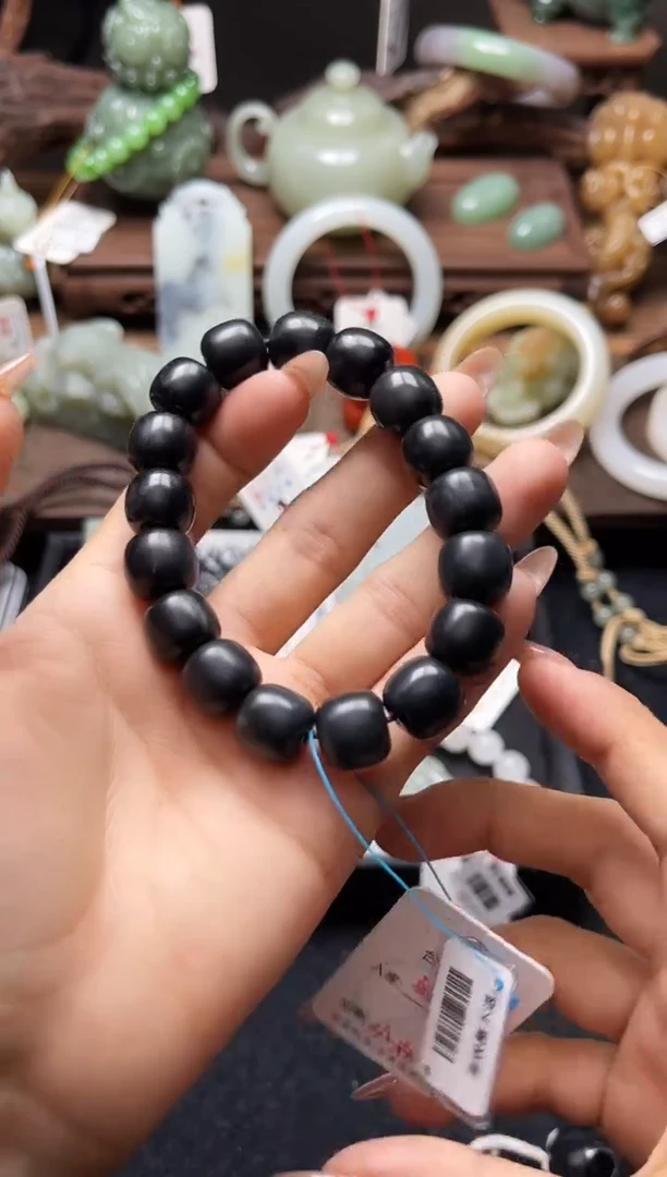 手串未镶嵌和田玉卡13若羌毛毛矿青花老型9001973