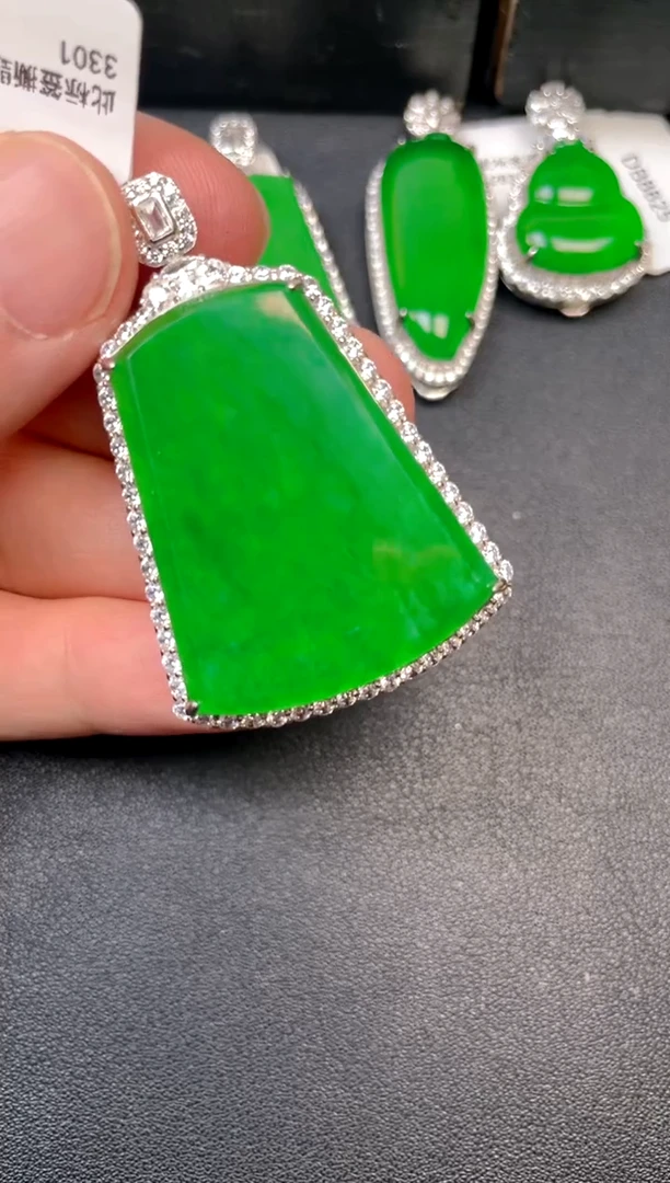 吊坠(不含链)银S925镶嵌翡翠吊坠