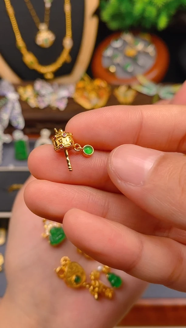 【闪购商品】翡翠吊坠(不含链)银S925镶嵌转经筒