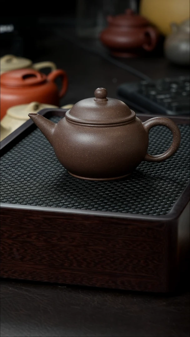 茶壶紫砂青花段水平微瑕半手150
