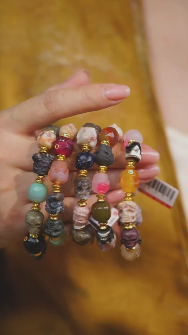 未镶嵌颈饰玛瑙/玉髓（覆膜）多样性发其一