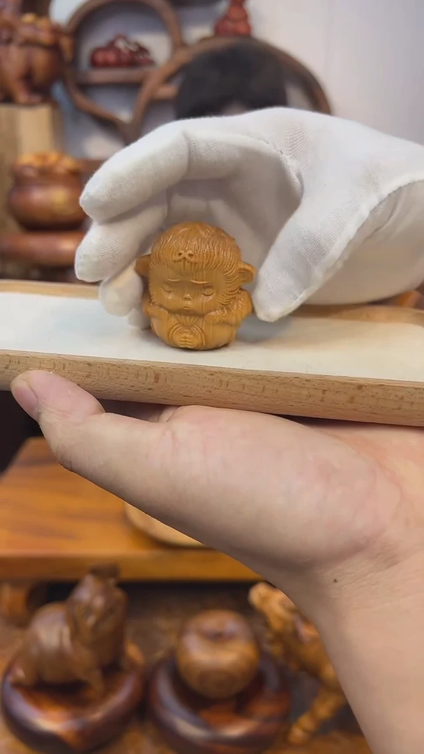 木YB嘟嘟猴创意摆件