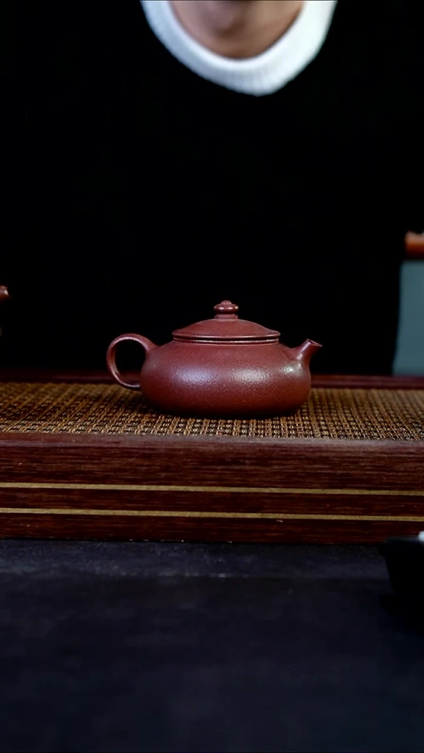 茶壶紫砂WQC    全砂底槽青    寒江     140cc   全手工