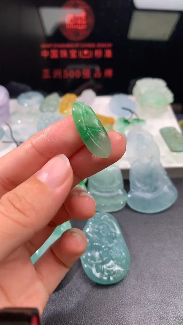 定制翡翠未镶嵌