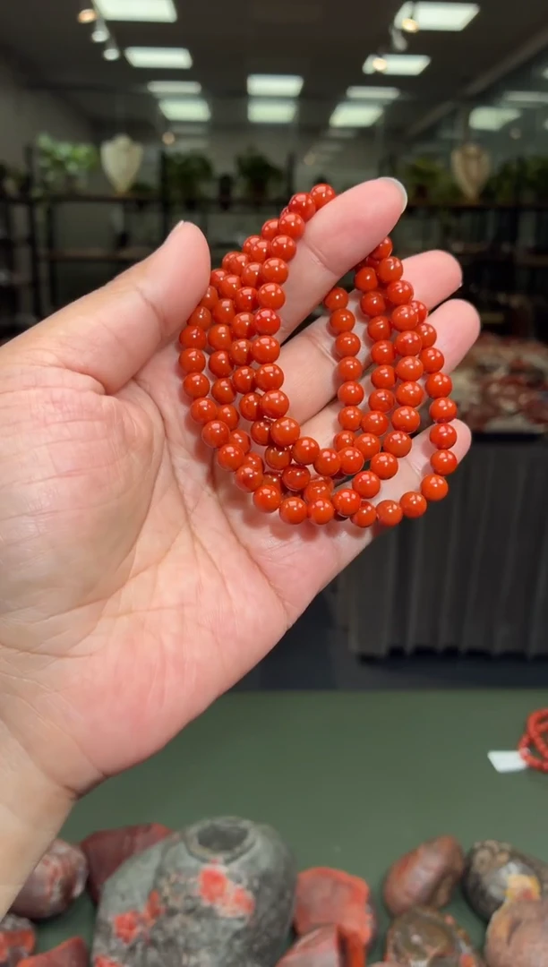 未镶嵌手链南红玛瑙多圈手串一条约6mm多样性发货
