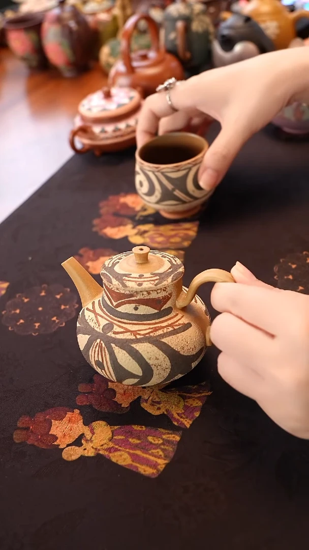 紫砂其他段泥彩陶壶鹅黄段泥