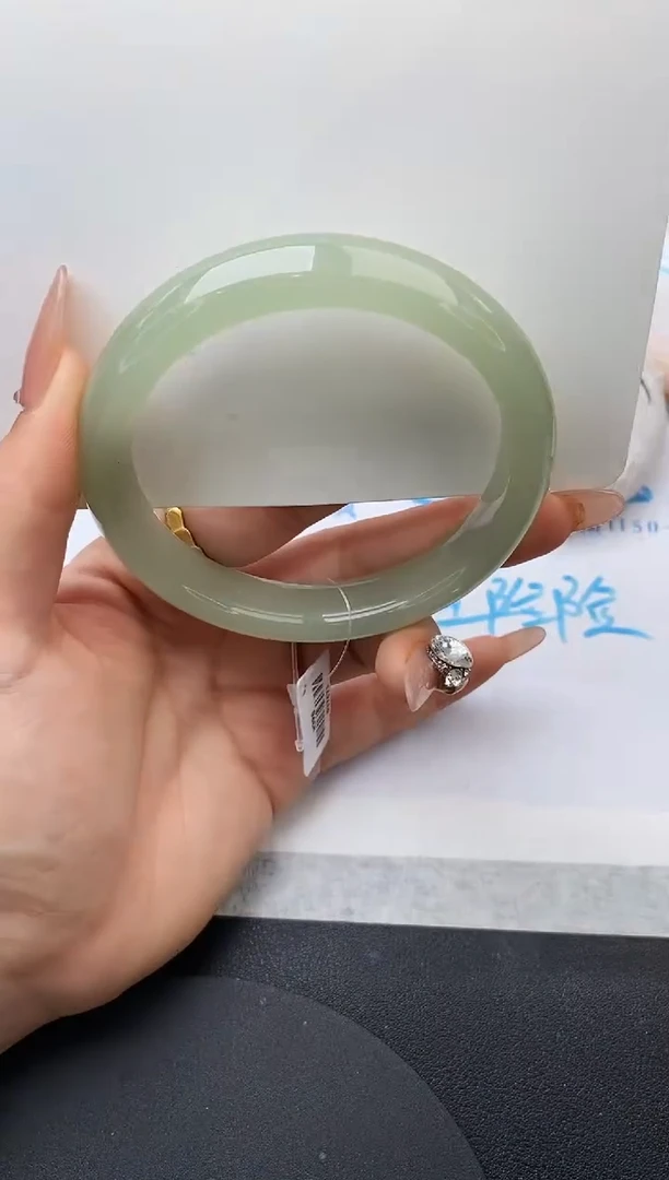 未镶嵌手镯石英质玉w14-DB64+