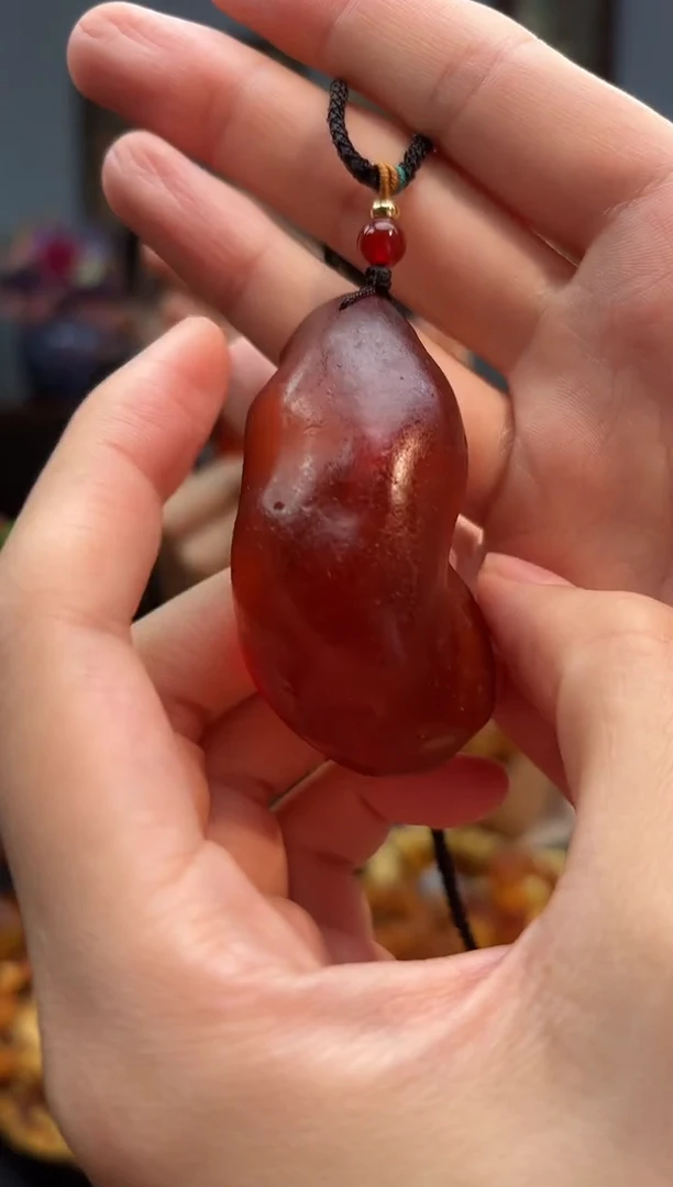 琥珀颈饰未镶嵌吊坠