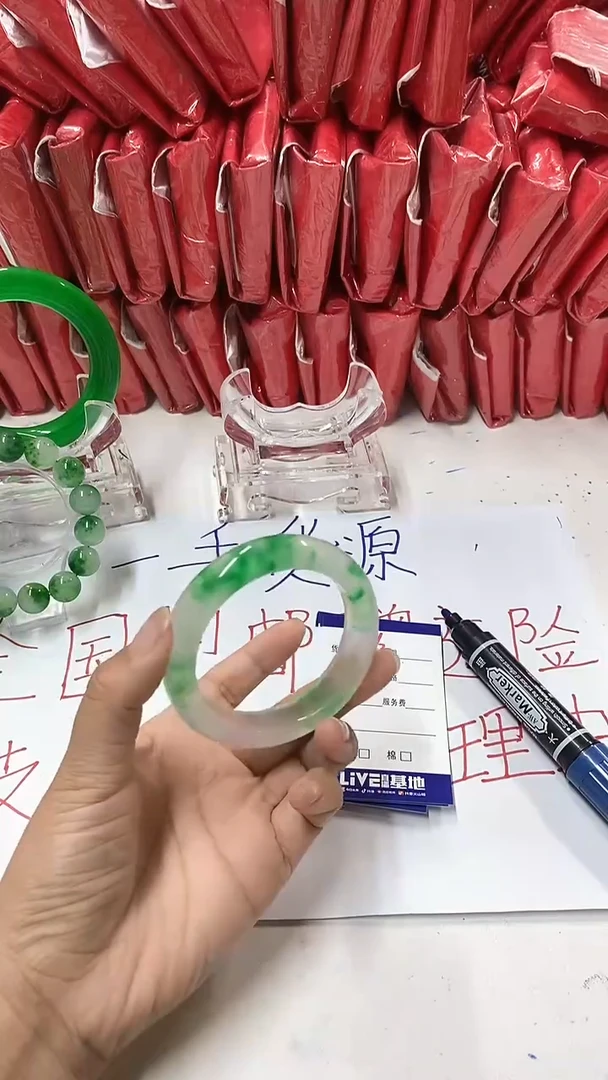 流行美美百搭真实好看直播间B366