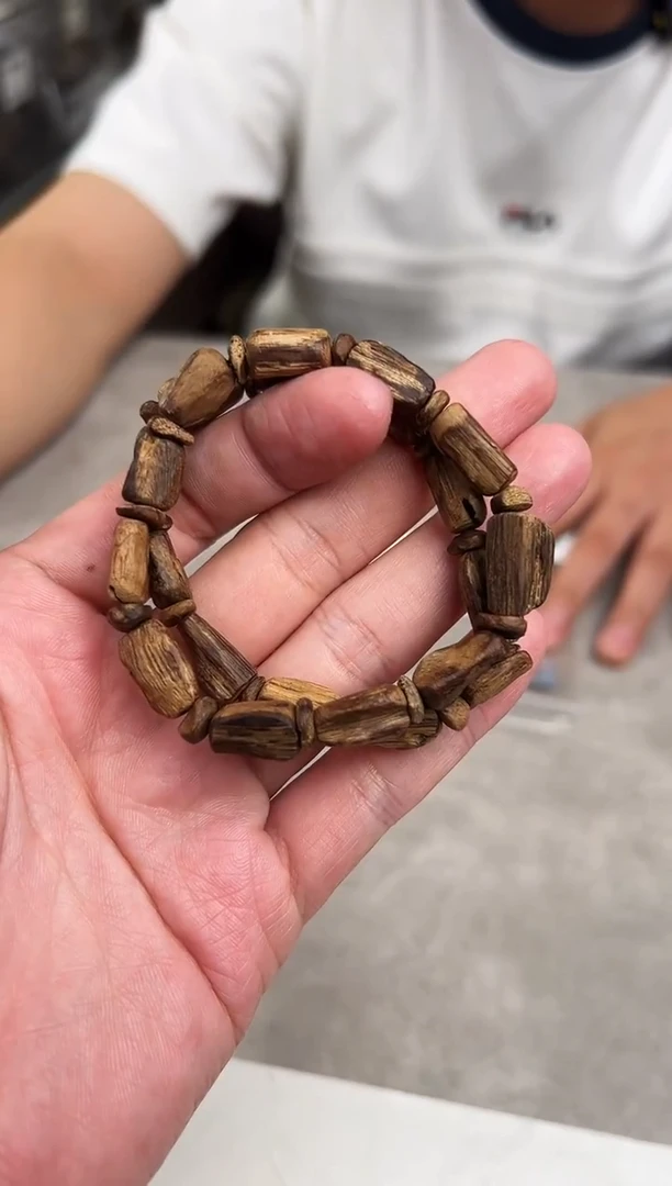 沉香手串老惠安随形3克+ 多样性发其一