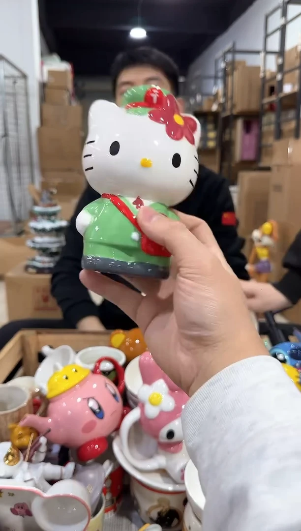 瓷片绿色kt猫邮递员钱罐