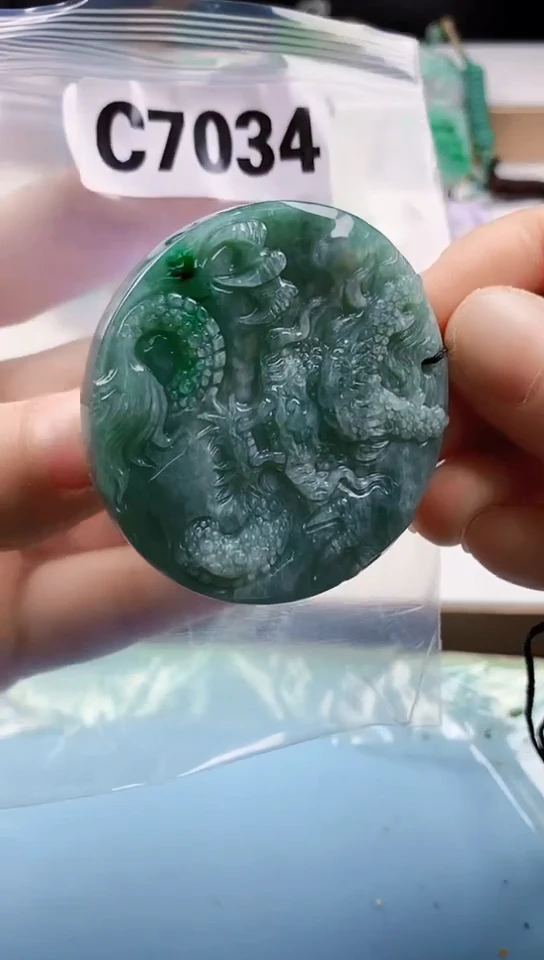 翡翠未镶嵌颈饰天然翡翠吊坠挂件