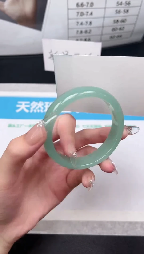 未镶嵌手镯石英质玉158-54