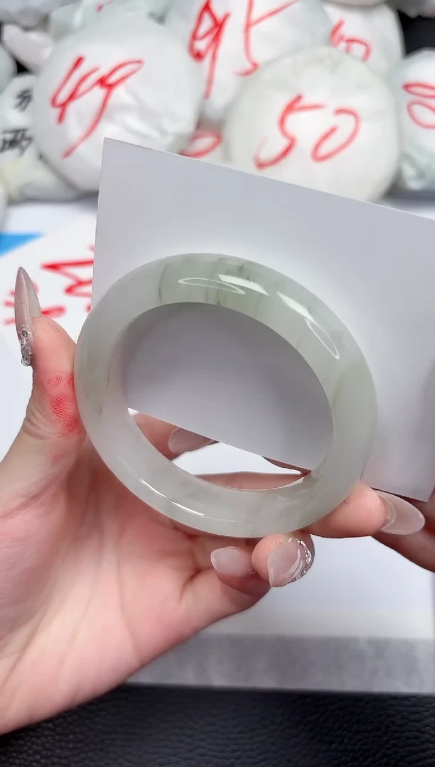 【闪购商品】石英质玉手镯未镶嵌254-56.3