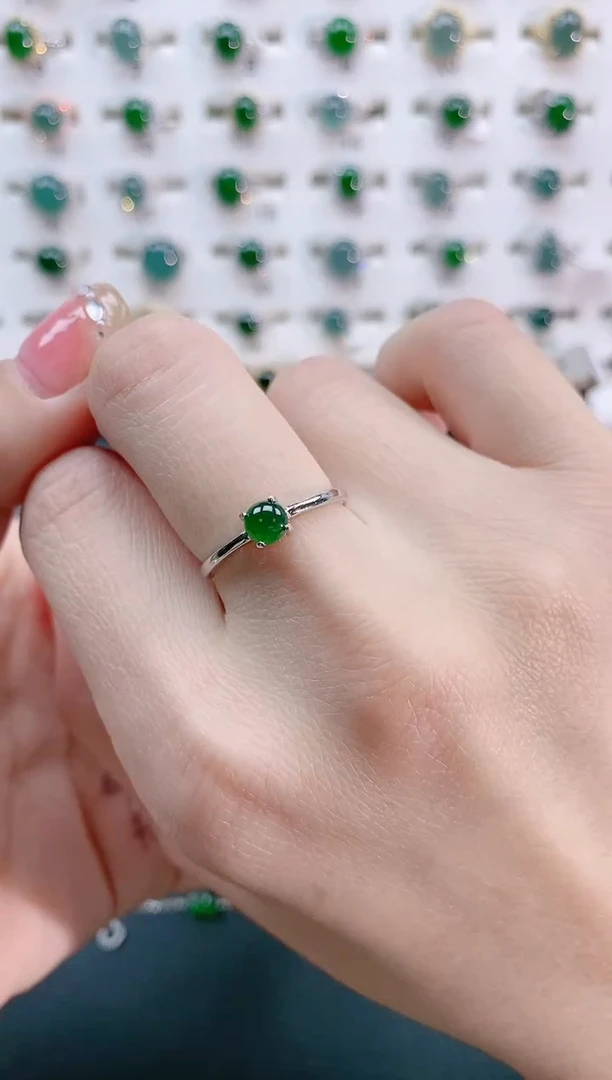 【闪购商品】翡翠戒指银S925镶嵌天然翡翠