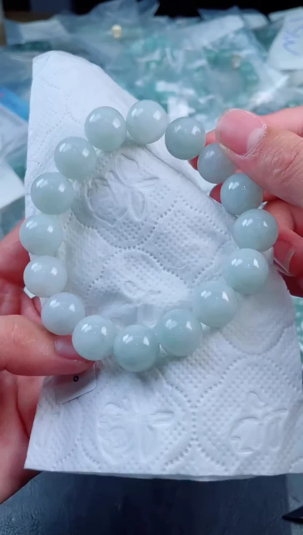 定制翡翠未镶嵌珠串多样性发货