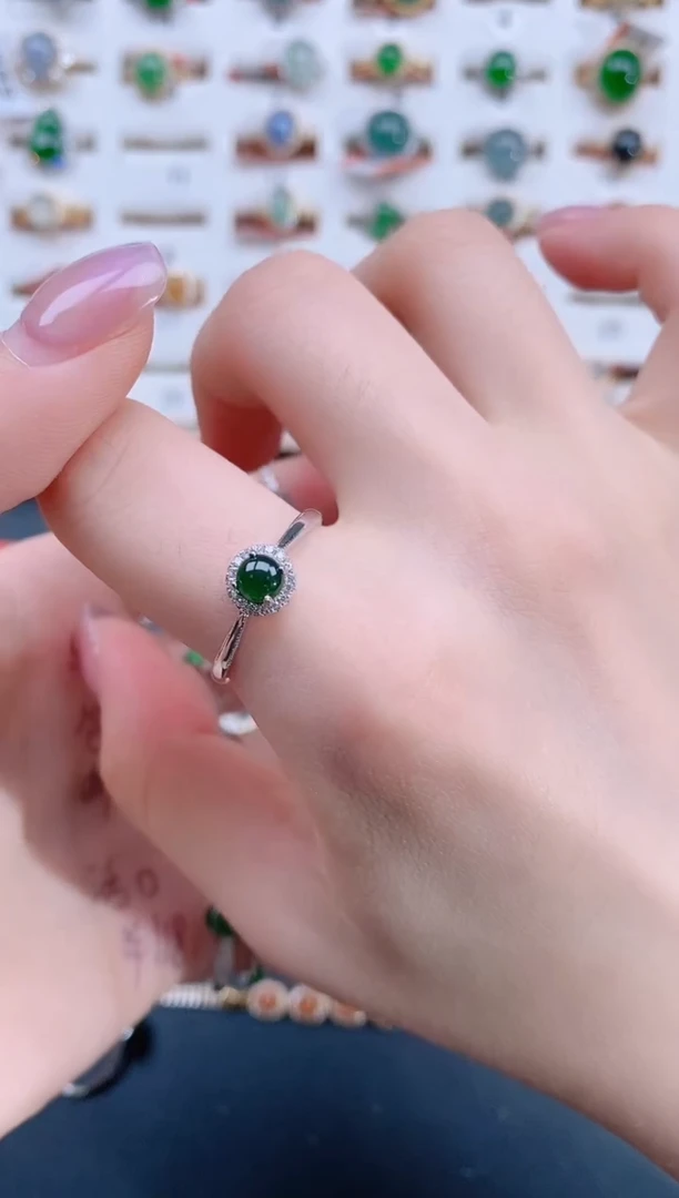翡翠戒指银S925镶嵌天然翡翠