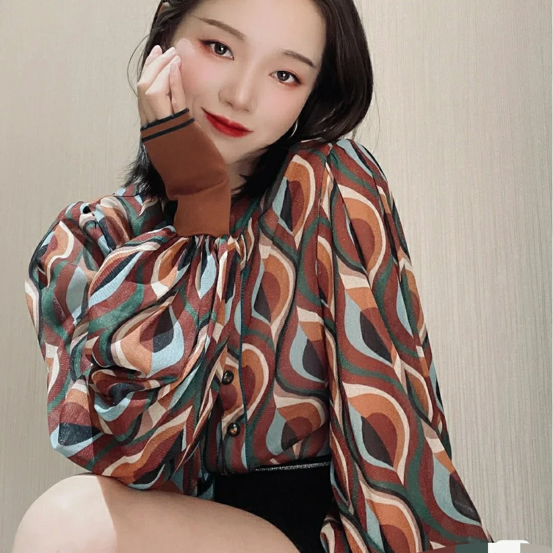 女装精致微闪泡泡袖雪纺衫5300628-73833-