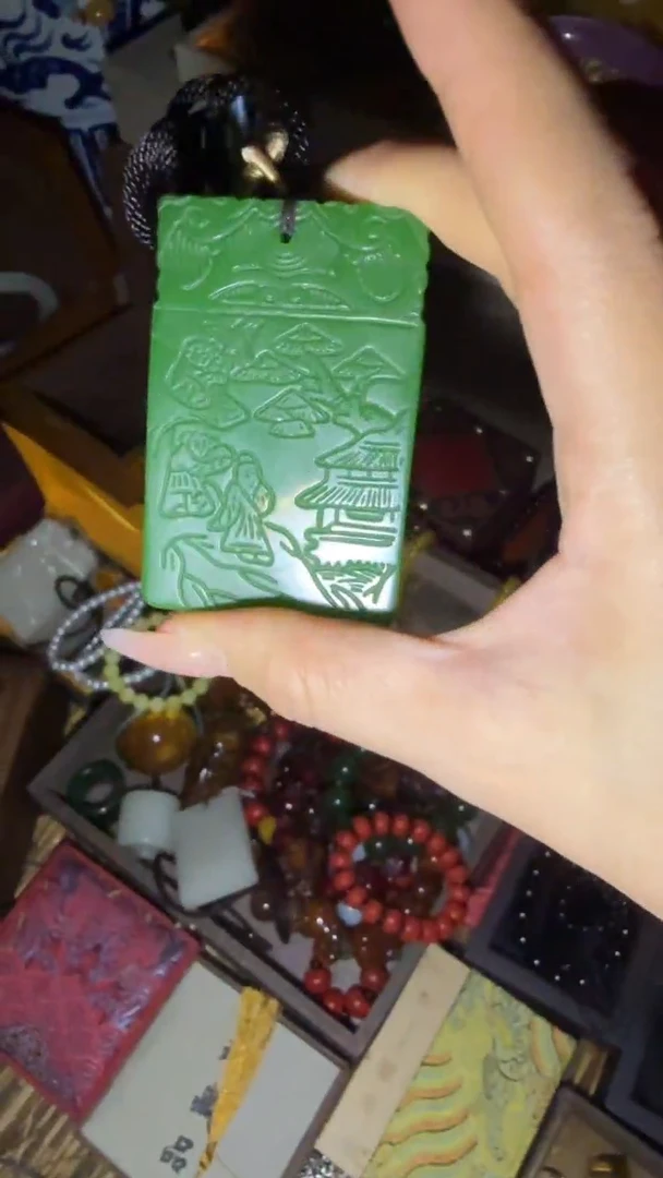 颈饰未镶嵌和田玉（碧玉）闪购高端商品链接