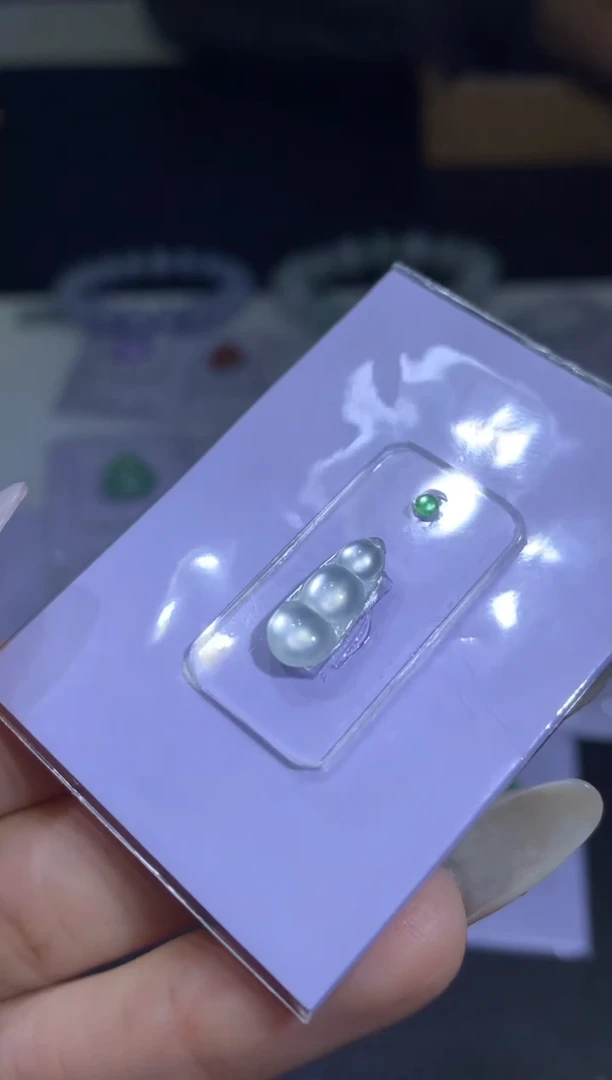 未镶嵌定制翡翠毛货