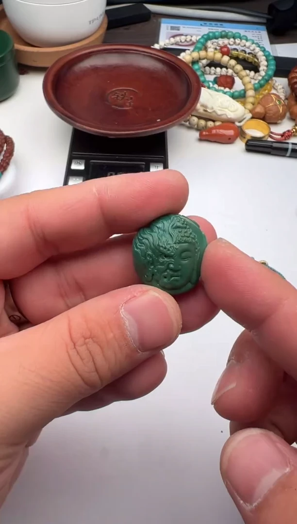 未镶嵌绿松石颈饰绿松石吊坠