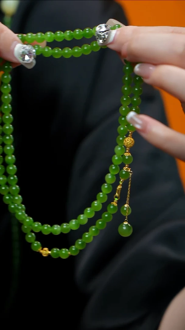 和田玉（碧玉）18K金镶嵌毛衣链18k碧玉苹果绿毛衣链 多样性发其一