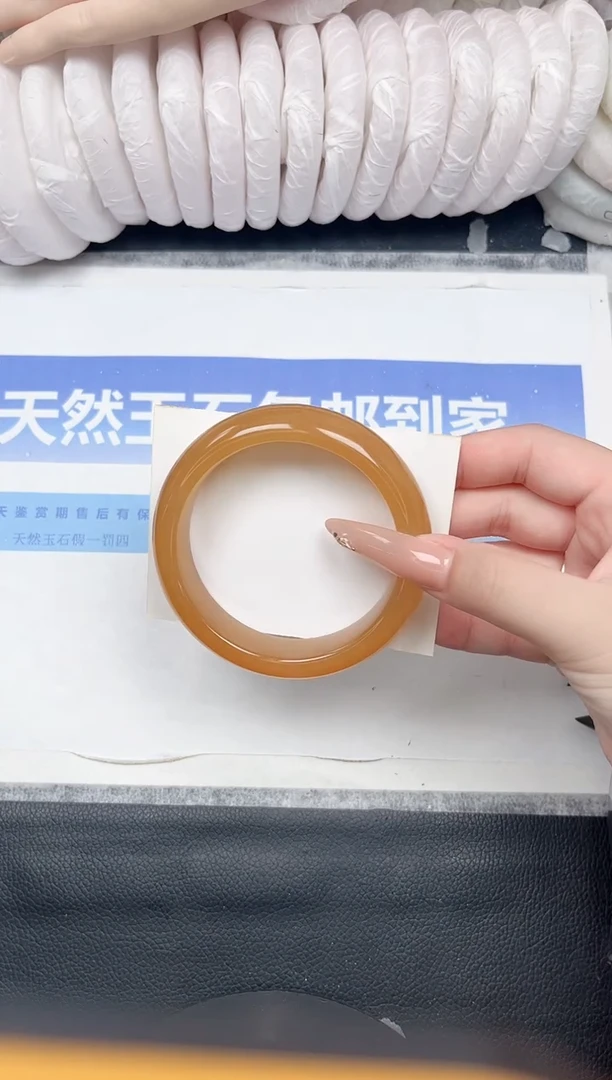 未镶嵌手镯石英质玉81-58