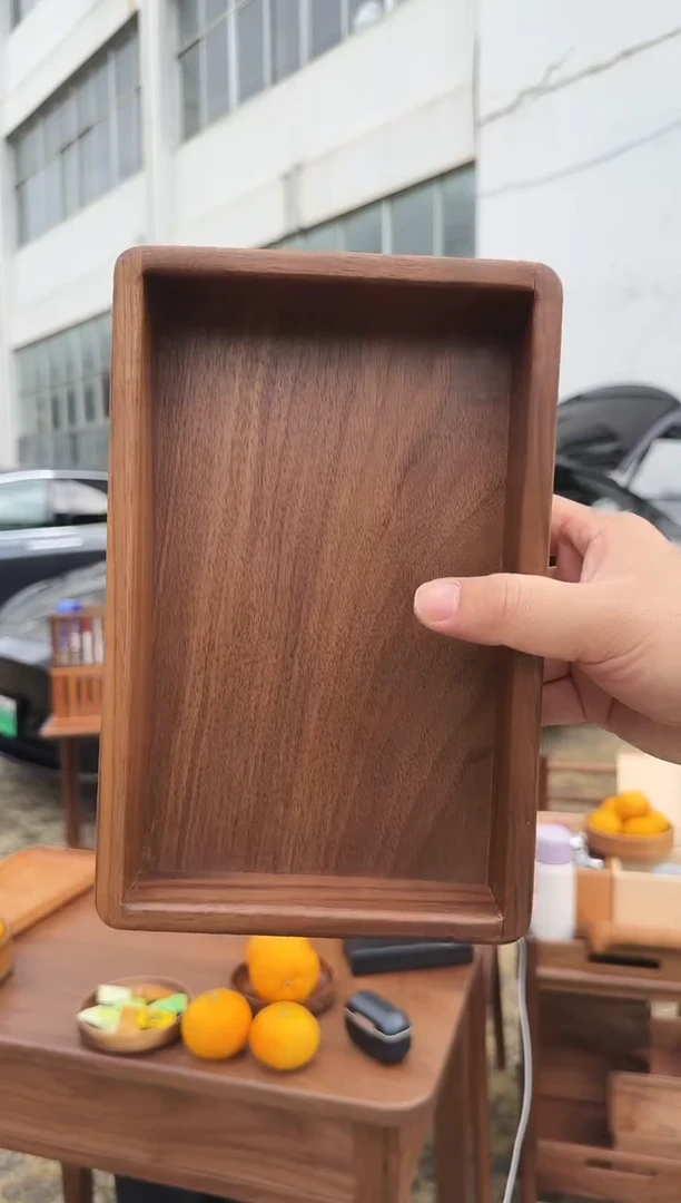 木黑胡桃钥匙盒  23*15*4.5