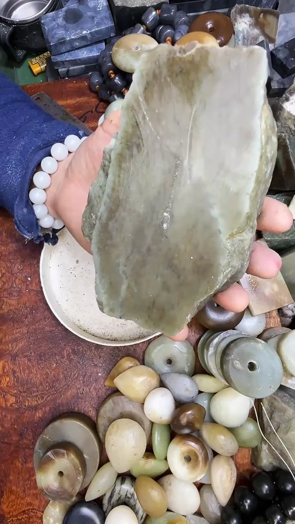 未镶嵌和田玉珠宝半成品1