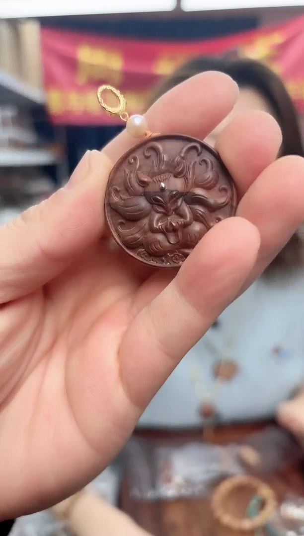 檀香木老山檀雕刻凤九圆牌一个