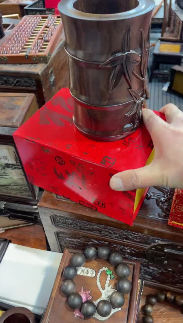 【闪购商品】木檀木笔筒啊啊啊