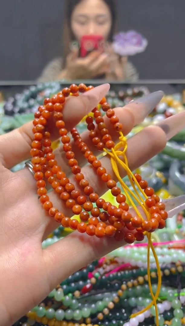 颈饰未镶嵌翡翠4MM