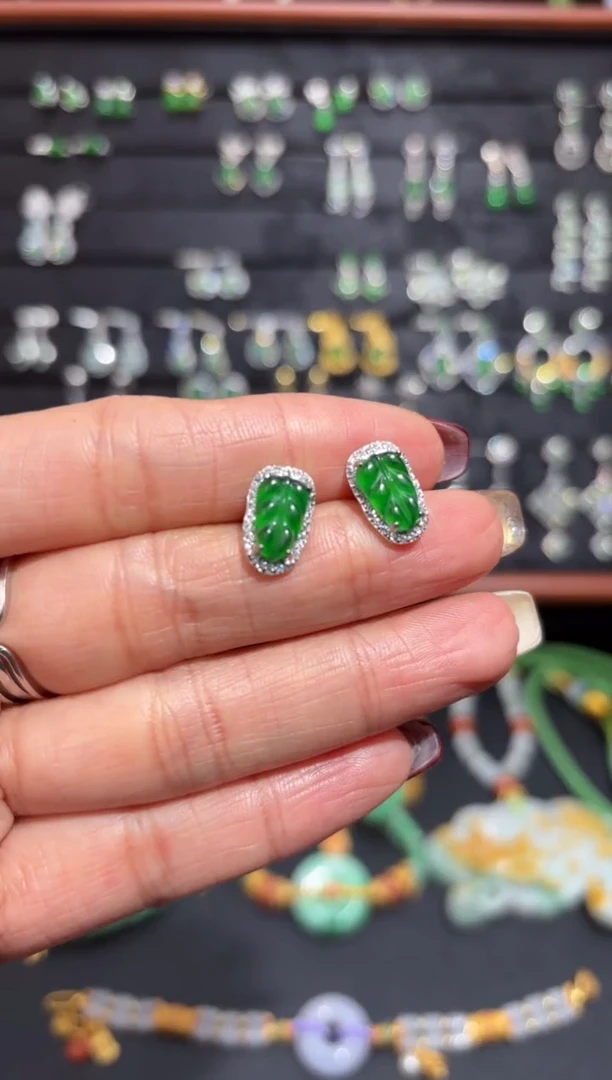 【闪购商品】翡翠颈饰银S925镶嵌叶子/支持复检/一件