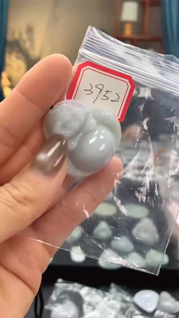 颈饰未镶嵌翡翠佛公3952
