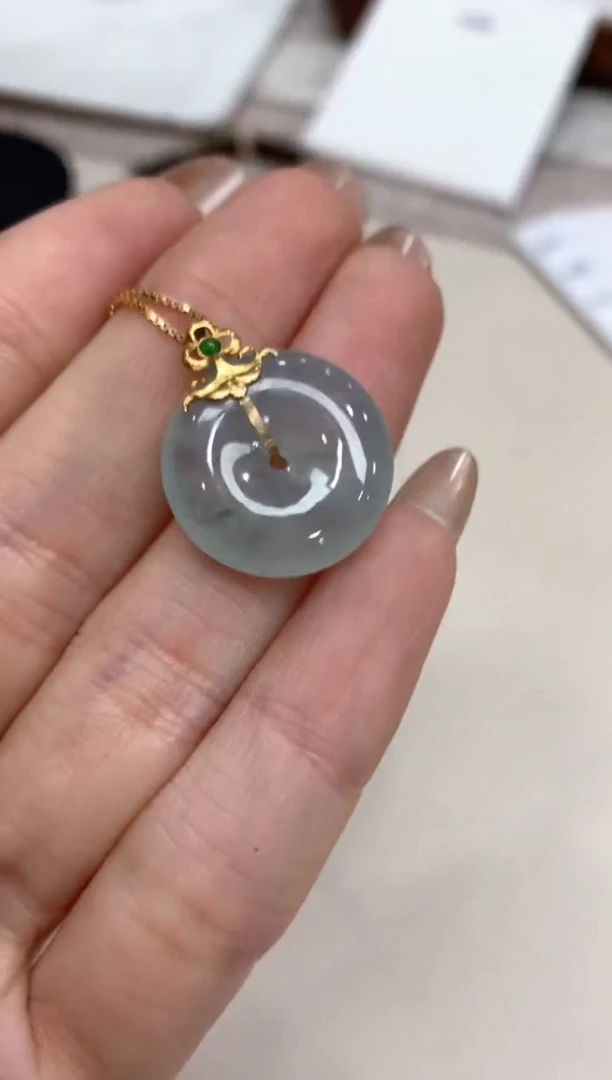 【闪购商品】翡翠吊坠(不含链)18K金镶嵌平安扣