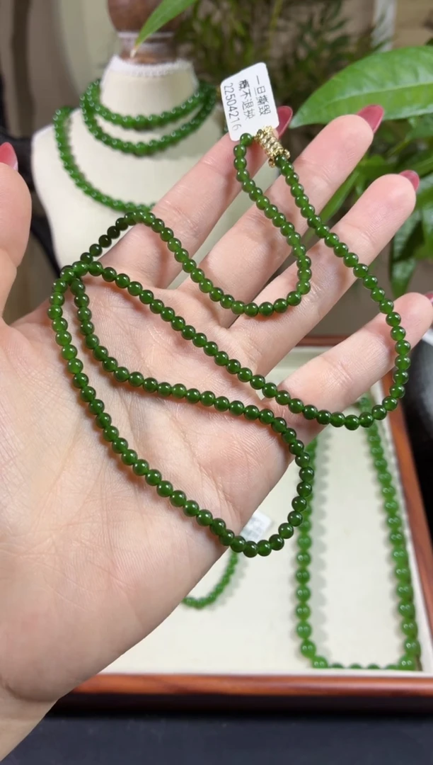 颈饰未镶嵌和田玉（碧玉）4辣菠无矿毛衣链