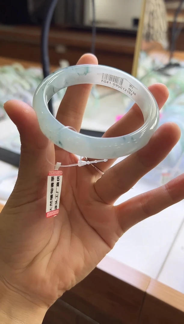 翡翠手镯未镶嵌❤**❤翡翠 手镯