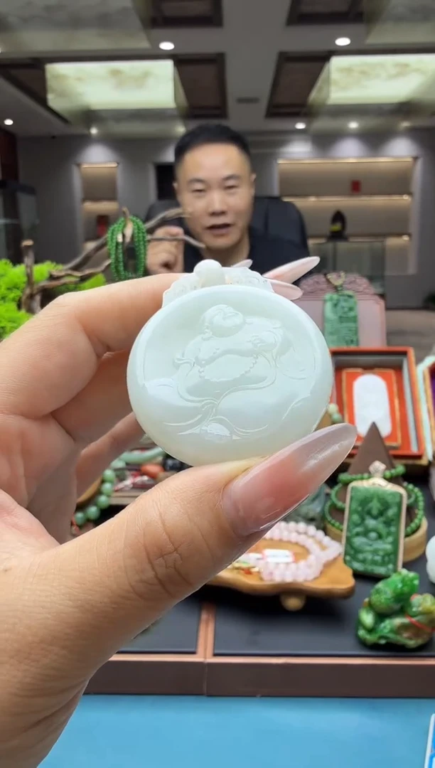 未镶嵌和田玉挂件hs