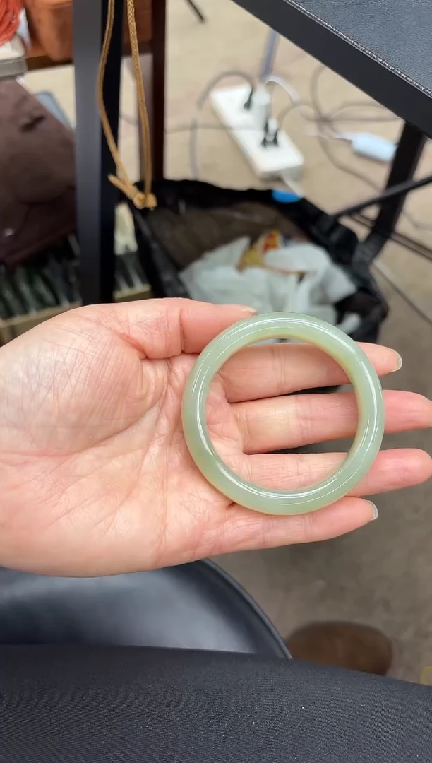 未镶嵌手镯和田玉D-17(53MM)