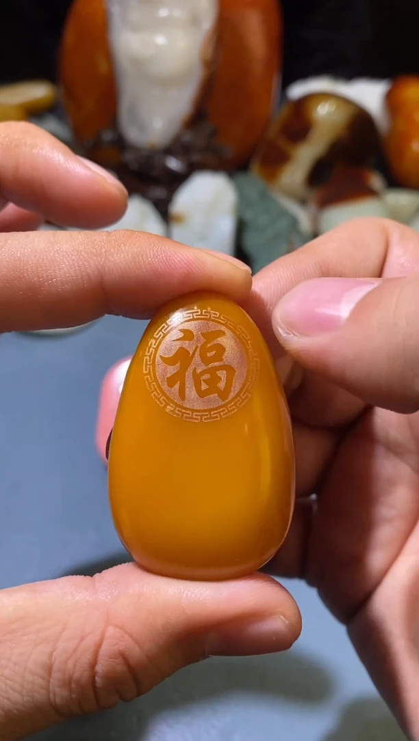 未镶嵌和田玉把件南**-和田玉