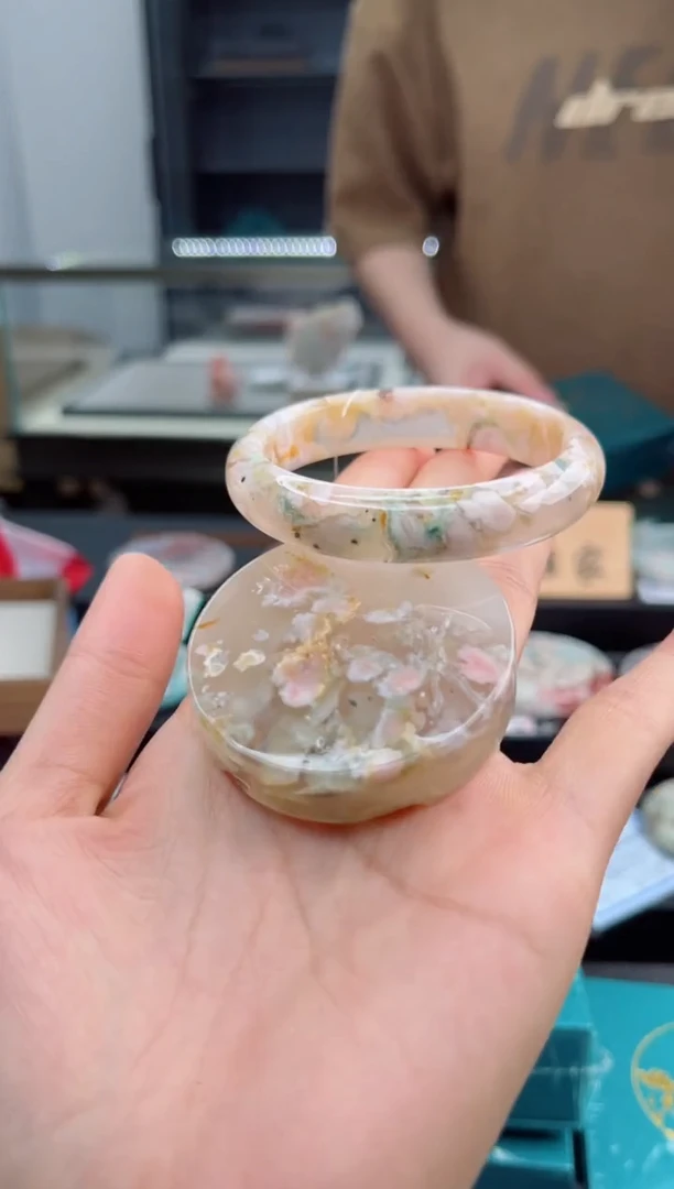 石英质玉手镯未镶嵌54圈口（赠送镯心）3886647